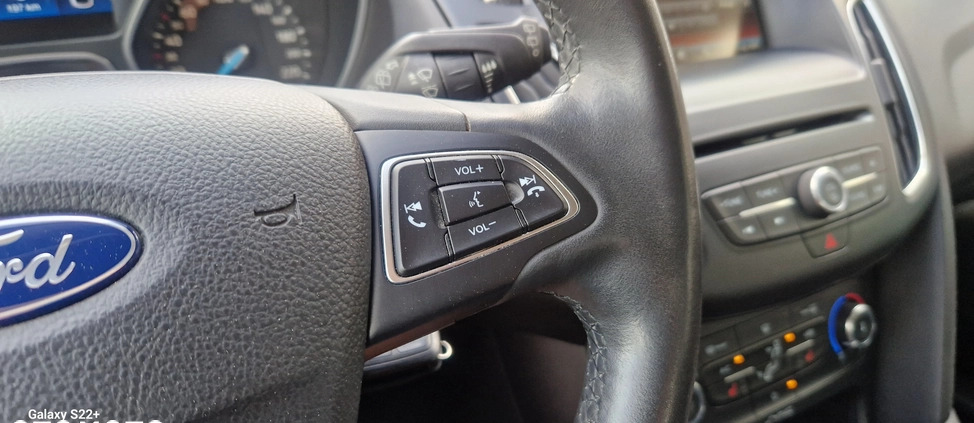 Ford Focus cena 33500 przebieg: 178341, rok produkcji 2016 z Tarczyn małe 631